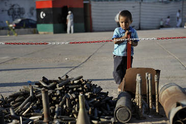 Months of fighting in Misrata, Libya, left an abundance of ordnance scattered all over the city. ©&nbsp;ACT&nbsp;Alliance/Paul&nbsp;Jeffrey